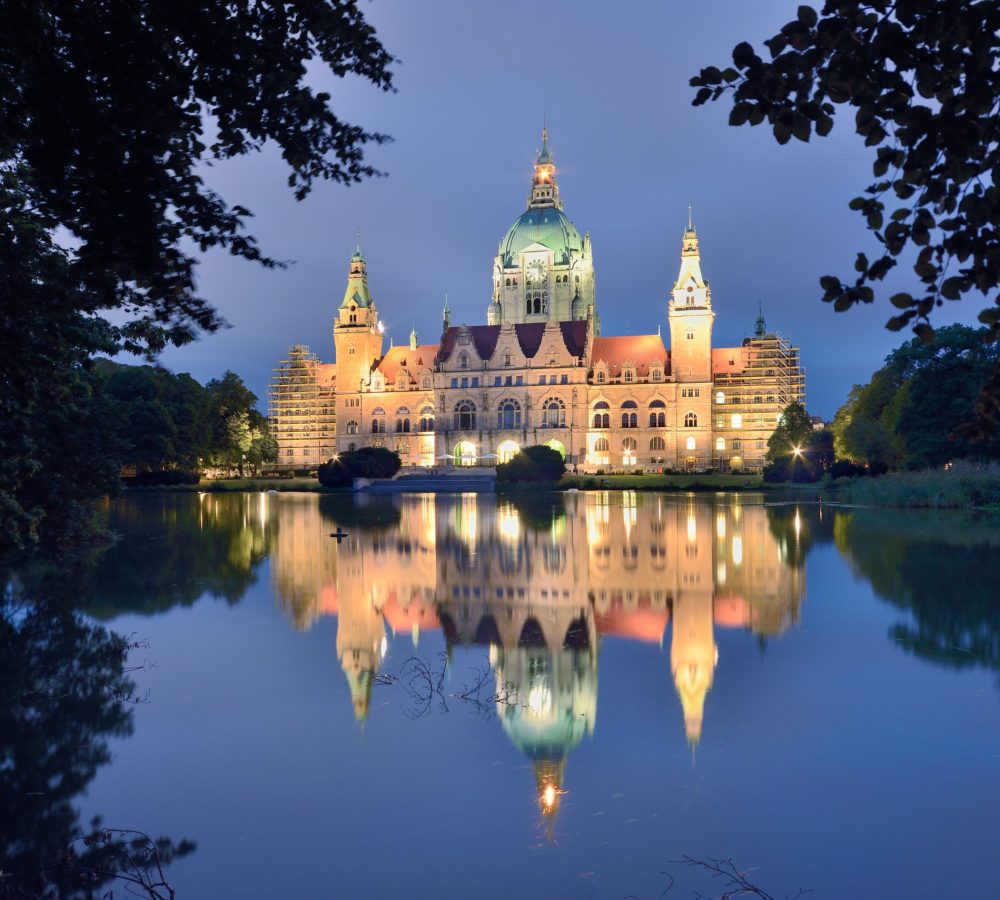 Hanover, Lower Saxony, Germany - Lake Maschsee and Hanover Rathaus.