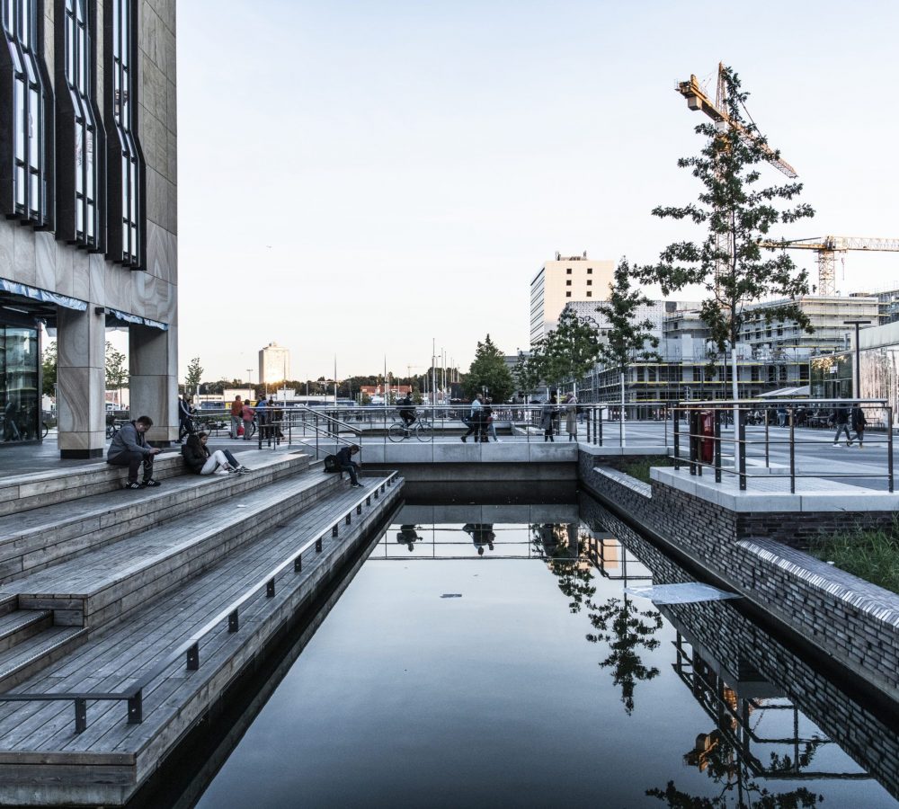 Kiel_Hostenstrasse with little canal