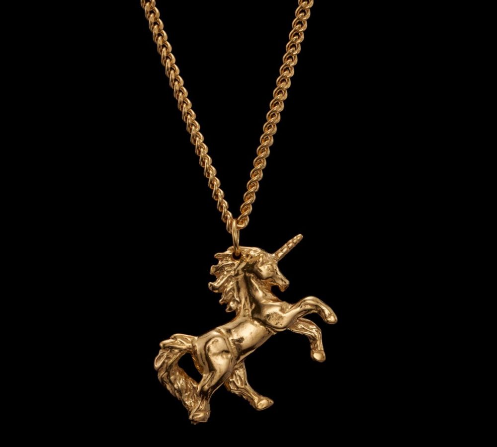 Maria-Nilsdotter-Unicorn-Necklace-Goldplated-Silver-Front-1440x1440