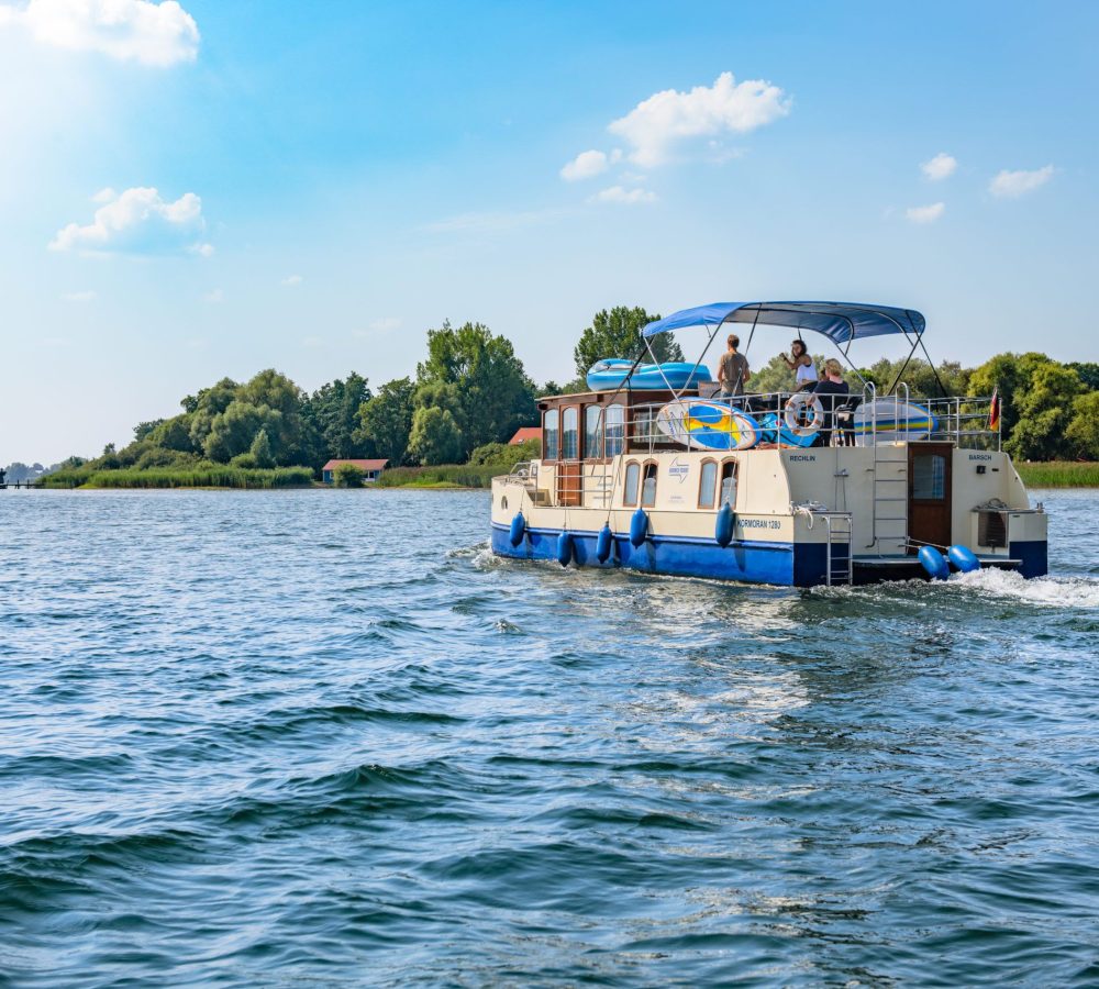 With the houseboat through Mecklenburg-Vorpommern