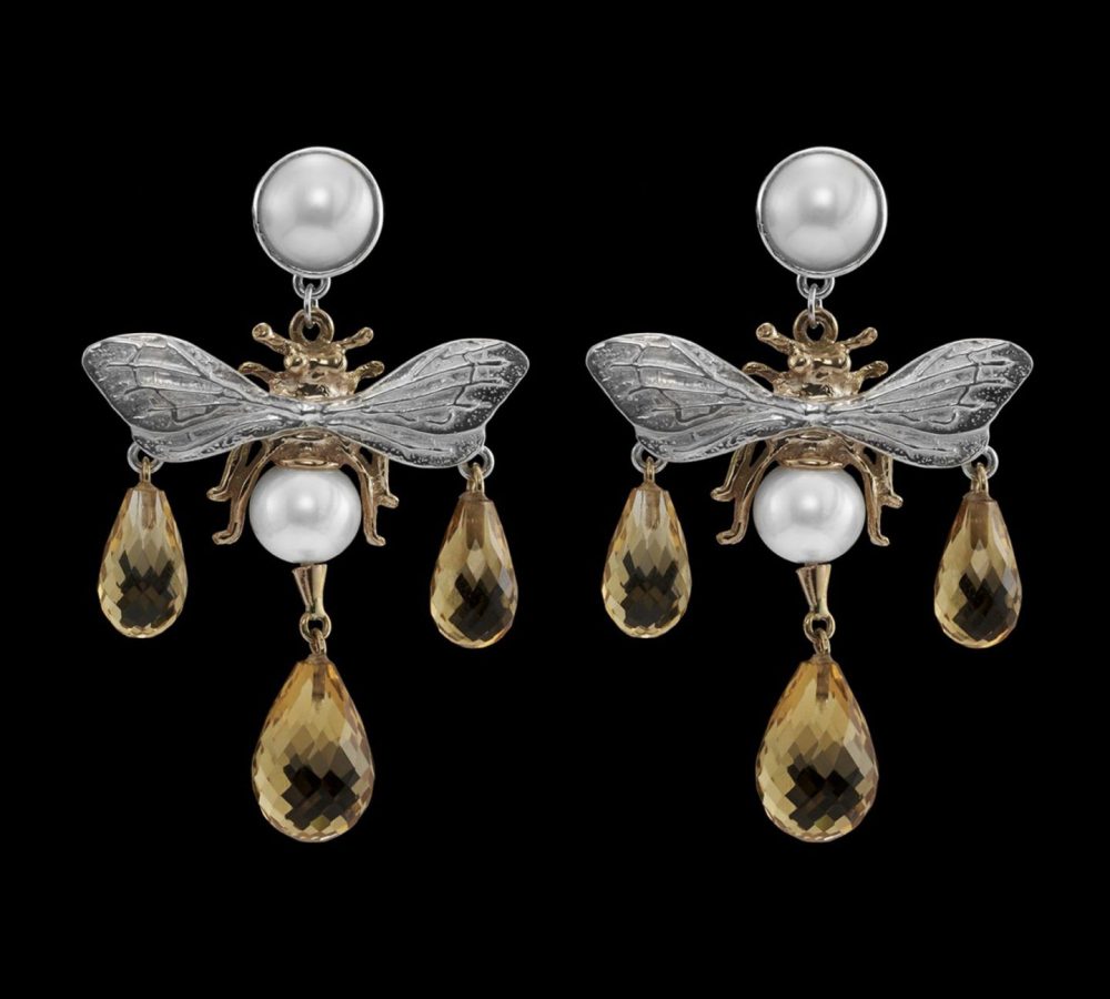 Multi-hornet-earring-18k-1440x1440